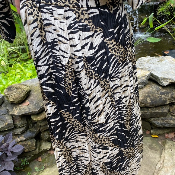 Adrianna Papell Skirt Top Set Animal Print Silk - Picture 8 of 11